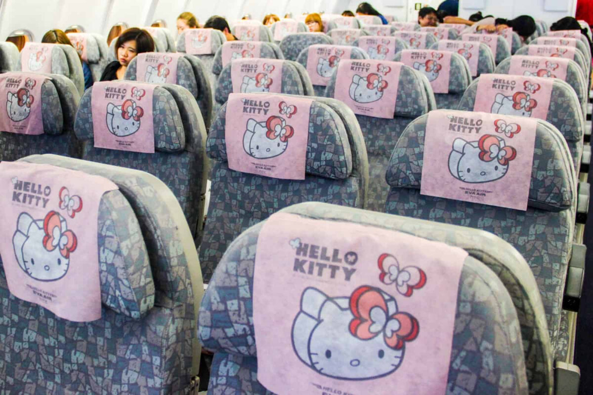interno sedili aereo EVA Air Hello Kitty 