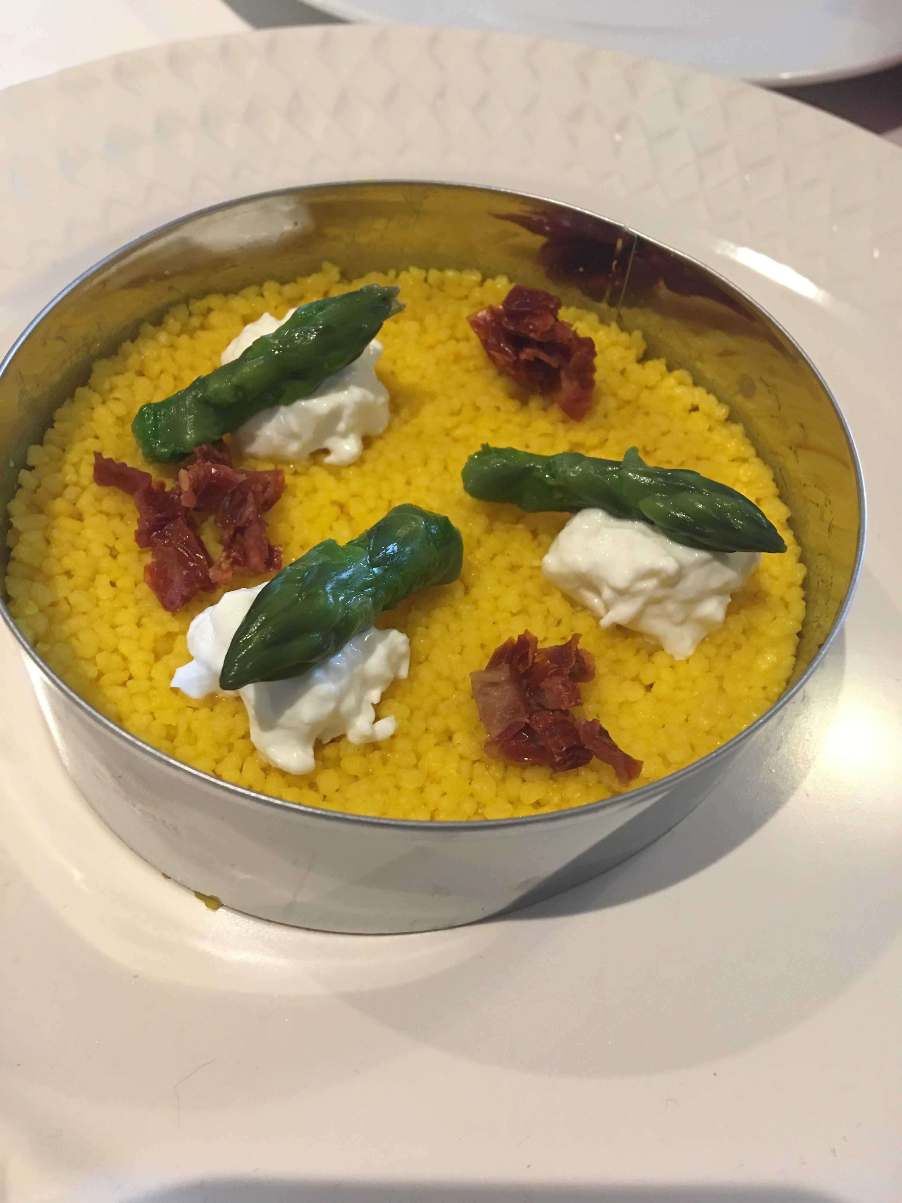 cous cous zafferano con asparagi 