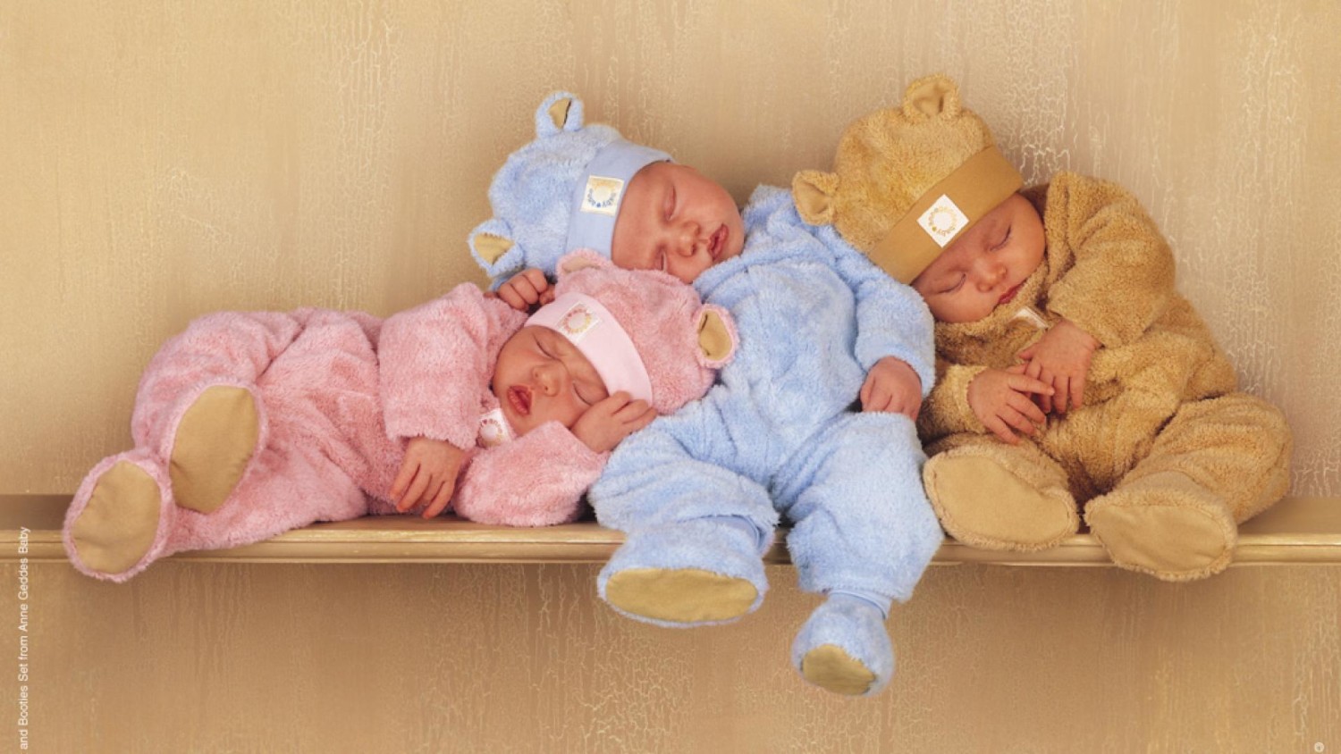 bebe-spavaju-slike-za-desktop-i-pozadinu